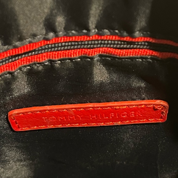 Tommy Hilfiger Star Crossbody Bag - Picture 6 of 7